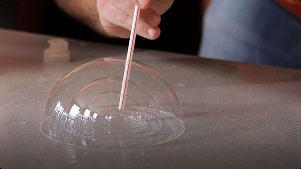 How to Do a Science Experiment using Bubbles Video | Discover Fun and
